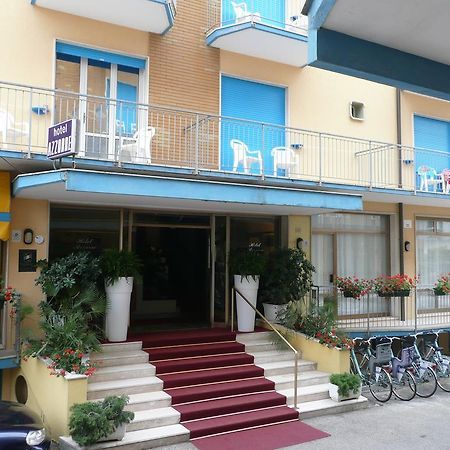 Hotel Azzorre Lido di Jesolo Bagian luar foto