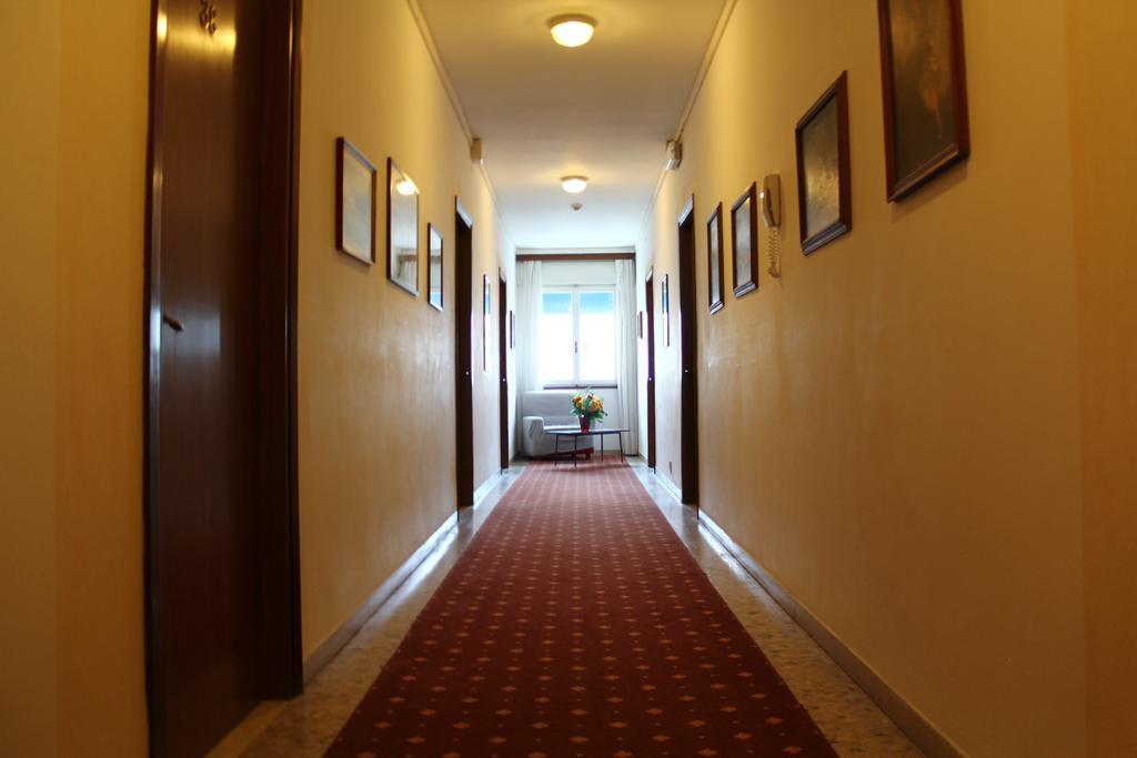 Hotel Azzorre Lido di Jesolo Bagian luar foto